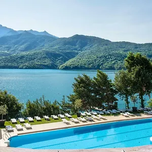 Resort Le Clos De L'ecrin Du Lac, Chorges