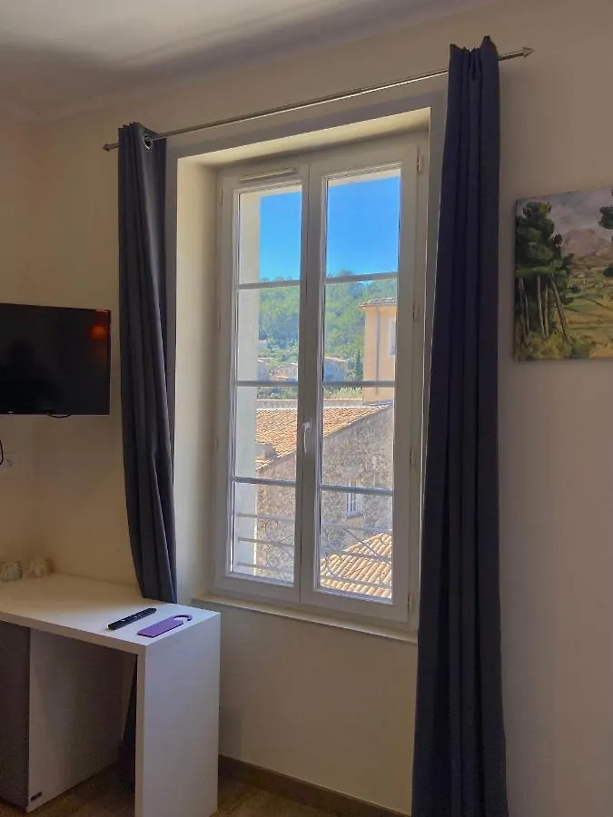 Hotel La Falaise Cotignac 0*,